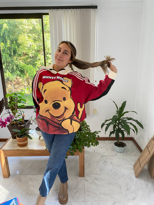 Buzo Winnie Pooh rojo cereza